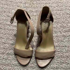 Size 5, nude heels